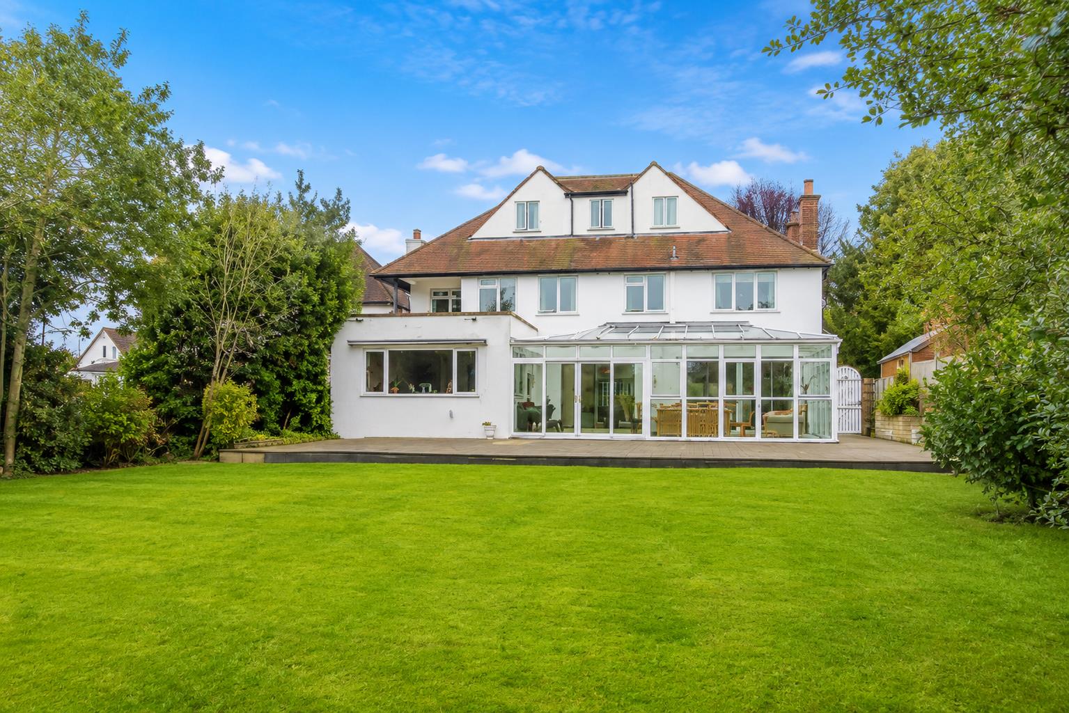 7 bed property in Champneys Close, Sutton